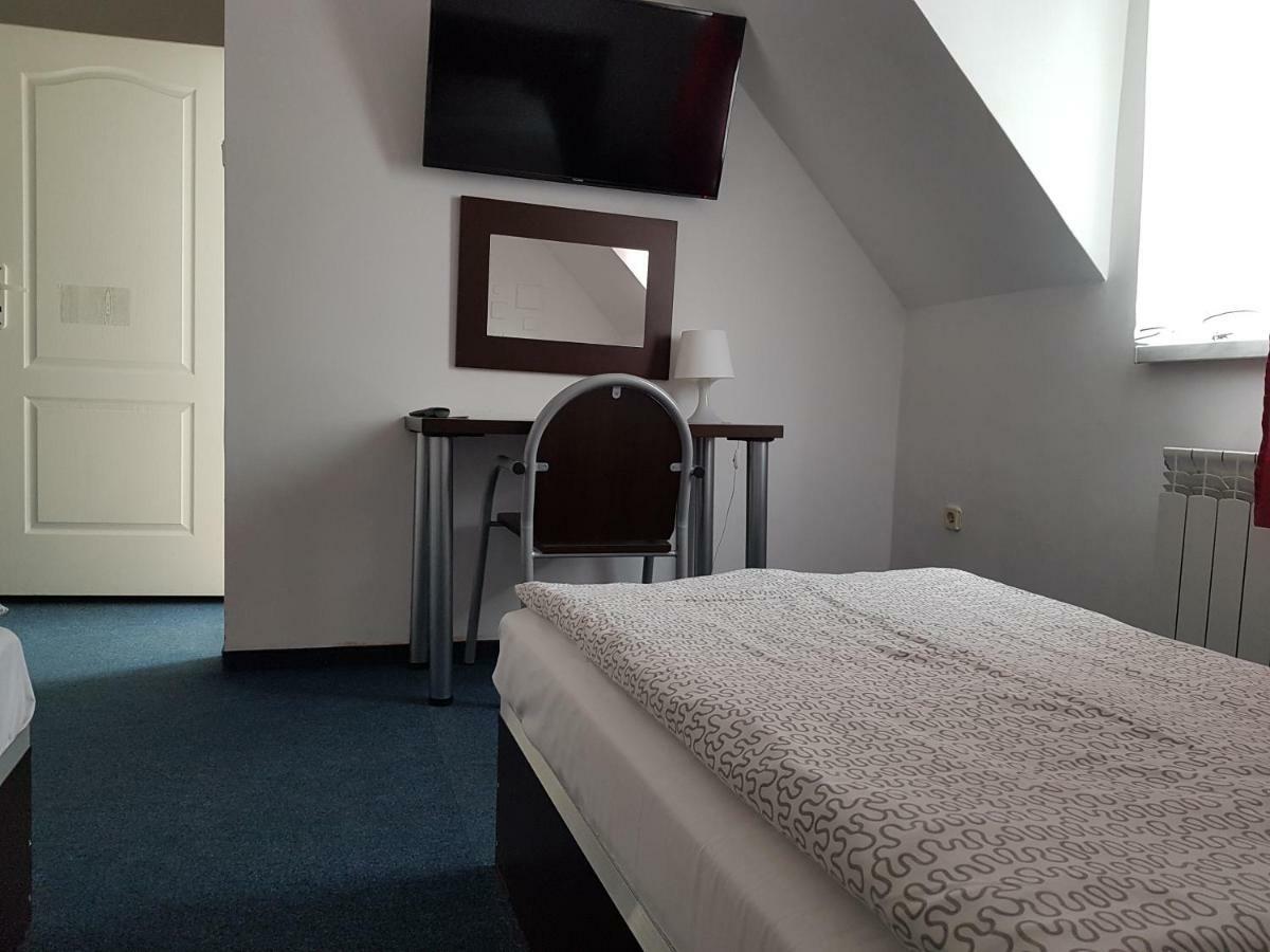 Hotelik Pod Baranami Siechnice Kültér fotó